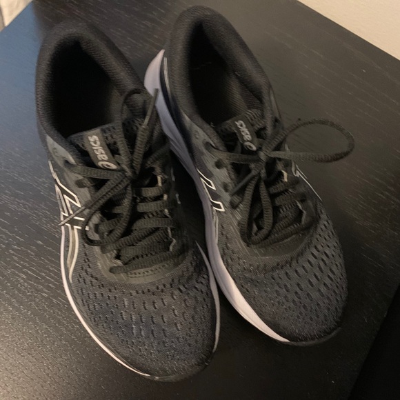 ASICS sneakers size 6 - Picture 3 of 6